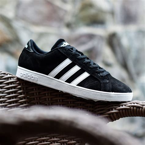 Adidas neo terbaru